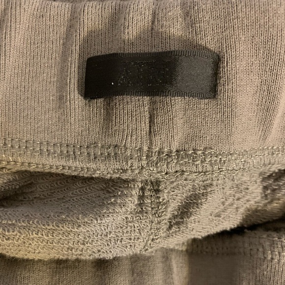 Atm Anthony Thomas Melillo French Terry Chroma Wash Sweat Shorts - Picture 3 of 5